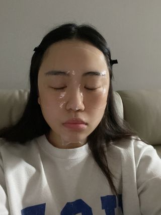 바르셀 저분자피쉬콜라겐 콜라겐마스크팩 안면마스크 수분팩  리포좀 하이드로겔 마스크젠 [5매] — 5점을 준 리뷰어가 2021년 11월 올린 사용 사진