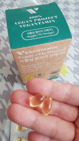 비건타민 식물성 알티지 오메가3 — 5점을 준 리뷰어가 2021년 3월 올린 사용 사진