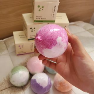 버블데이 배쓰밤 거품입욕제 버블바 6종 — 4점을 준 리뷰어가 2021년 8월 올린 사용 사진
