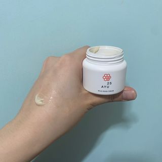 AYU25[아유트웬티파이브]다마스크로즈워터 베이스 천연 수분 촉촉 크림 — 4점을 준 리뷰어가 2021년 4월 올린 사용 사진
