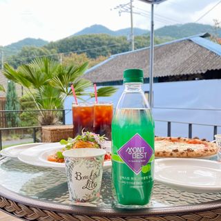 몽베스트 Montbest with Sparkling water Lime20병 — 4.5점을 준 리뷰어가 2021년 10월 올린 사용 사진