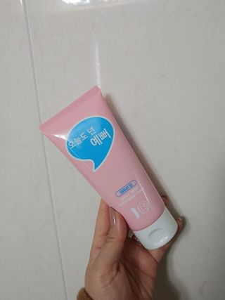 IO 아이오 오늘도 넌 예뻐 - 데일리딥 클렌징폼 — 5점을 준 리뷰어가 2021년 2월 올린 사용 사진