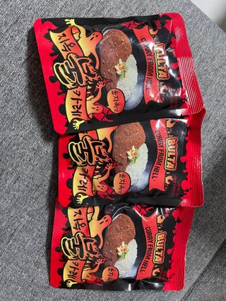 불타 지옥불카레 불지옥맛 180g x 3봉 — 5점을 준 리뷰어가 2021년 6월 올린 사용 사진