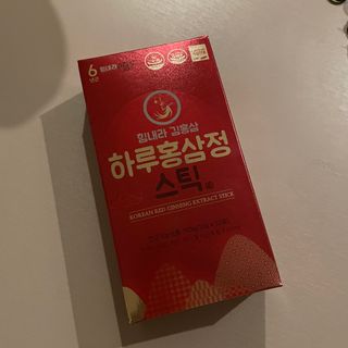 힘내라김홍삼 하루홍삼정스틱 10g x 10포 — 5점을 준 리뷰어가 2021년 4월 올린 사용 사진