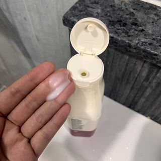 카프리나 프레쉬 산양밀크 어메이징 바디워시 500ml (오리지널향) — 4점을 준 리뷰어가 2023년 5월 올린 사용 사진