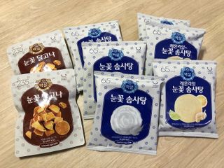 딜라이트 프로젝트  달콤한 눈꽃 간식세트( 눈꽃 솜사탕 / 레몬라임 솜사탕 / 달고나 총 7EA+스마트톡 증정) — 5점을 준 리뷰어가 2022년 5월 올린 사용 사진