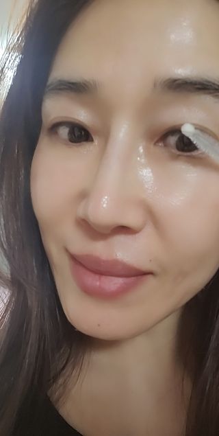 위시스 콜라겐 아이러쉬 볼륨 앰플 — 5점을 준 리뷰어가 2023년 3월 올린 사용 사진