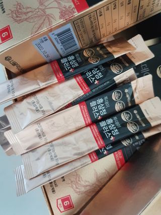 서울약사신협_투데이홍삼정플러스스틱_10g x 30포 — 5점을 준 리뷰어가 2021년 1월 올린 사용 사진