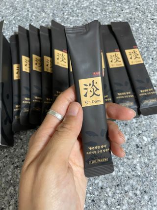 담소은 자극없는 무알콜 휴대용 한방가글 스틱 가글담 — 4점을 준 리뷰어가 2022년 10월 올린 사용 사진