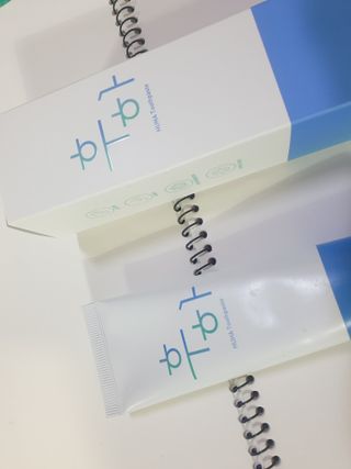 [심폐소생소] 무불소 임산부 천연 치약 — 3점을 준 리뷰어가 2021년 11월 올린 사용 사진