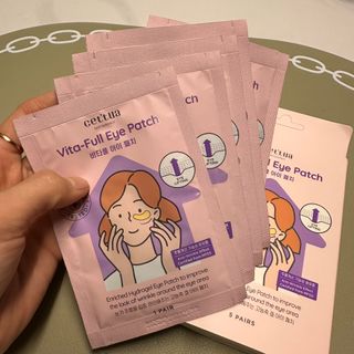 세뚜아(Cettua) [세뚜아] 비타풀 아이 패치 Cettua Vita-Full Eye Patch — 5점을 준 리뷰어가 2024년 2월 올린 사용 사진