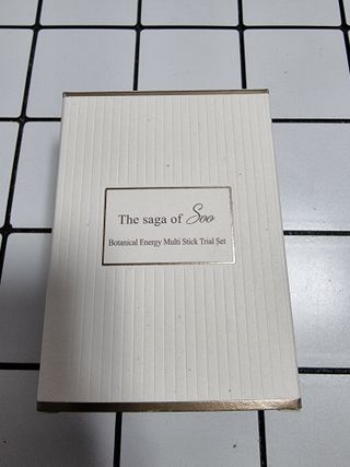 더사가오브수 [사가수] 효혜윤 보태니컬 에너지 에센스인로션 20ml /아이포올 스틱 3g — 5점을 준 리뷰어가 2023년 2월 올린 사용 사진