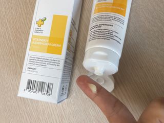 랑벨 비타 에너지 잡티 크림 75ml (피부 속 기미완화크림) — 4점을 준 리뷰어가 2022년 5월 올린 사용 사진