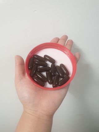 Swisse 스위스 고함량 프로폴리스 2,000mg 210정 — 5점을 준 리뷰어가 2021년 1월 올린 사용 사진