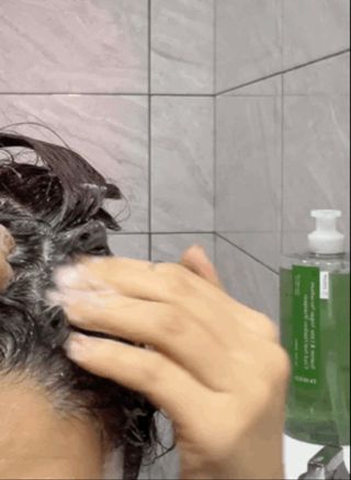 닥터시드 티트리 앤 라임 비건 지성케어 쿨 탈모 샴푸 (1000ml) — 5점을 준 리뷰어가 2023년 12월 올린 사용 사진