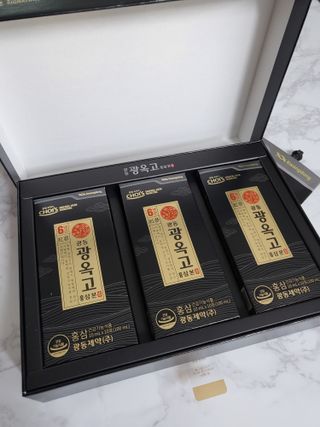 [광동제약] 광동 광옥고 홍삼 본 30포+쇼핑백 증정 — 5점을 준 리뷰어가 2021년 12월 올린 사용 사진