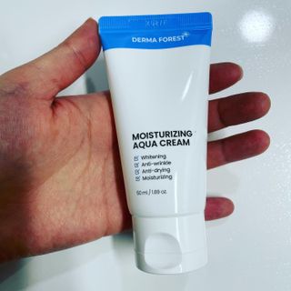 더마포레스트 모이스처라이징 아쿠아크림 / 수분크림 히알루론산 펩타이드 보습 미백 주름개선 — 4.5점을 준 리뷰어가 2021년 6월 올린 사용 사진