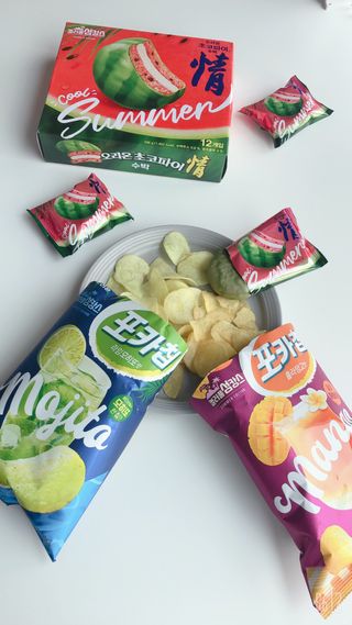 2022 오리온 여름한정판 초코파이 수박 / 포카칩 훌라망고맛 / 포카칩 라임모히또맛 — 4.5점을 준 리뷰어가 2022년 7월 올린 사용 사진