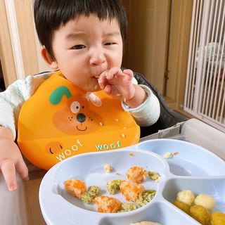 유비맘 캐릭터 실리콘 흡착 식판_색상 랜덤발송 — 5점을 준 리뷰어가 2021년 1월 올린 사용 사진