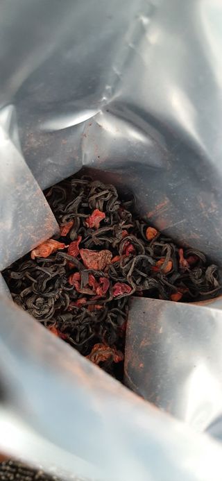 마시다 붉은 석양 빛을 담은 프리미엄 수제 블렌딩 홍차, 레드선셋블랙티 — 5점을 준 리뷰어가 2021년 4월 올린 사용 사진