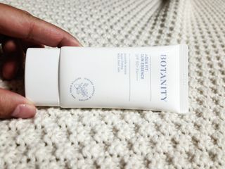 보타니티 촉촉수분자차 아쿠아핏 선 에센스 50ml + 보송톤업자차 징크 선 로션 50ml SPF50+ PA++++ (4/25) — 5점을 준 리뷰어가 2022년 4월 올린 사용 사진