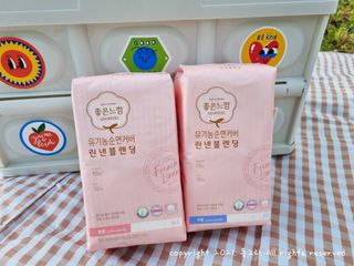 나무드 [유한킴벌리] 좋은느낌 유기농 순면 린넨블렌딩 생리대,롱라이너 중형 36매 1개 + 대형 32매 1개 — 5점을 준 리뷰어가 2021년 10월 올린 사용 사진