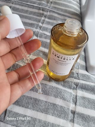[스킨1004] 마다가스카르 센텔라 앰플 100ml — 5점을 준 리뷰어가 2024년 5월 올린 사용 사진