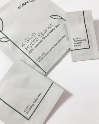 태그스킨 4스텝 주름개선 피부미백 영양 마스크팩 3개 세트(최신버전) — 5점을 준 리뷰어가 2022년 7월 올린 사용 사진
