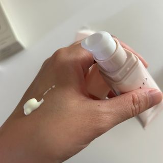 프리마인 선크림만 바꿨을 뿐인데 매일 물 2L챙겨먹고 기초케어 완벽하게 한 물빛피부 완성,셀라브UV프로텍터 — 5점을 준 리뷰어가 2023년 6월 올린 사용 사진
