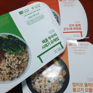 직탁 식단관리 3종 도시락(꼬막 듬뿍 곤드레비빔밥, 알리오올리오 불고기오믈렛, 매콤쭈꾸미 시래기유채밥) — 5점을 준 리뷰어가 2022년 7월 올린 사용 사진