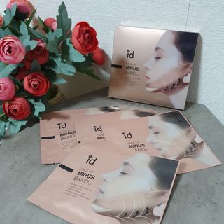 아이디플라코스메틱 아이디 페이스핏 마이너스 밴드 v2 — 5점을 준 리뷰어가 2022년 5월 올린 사용 사진