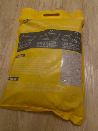 겟플렉스 켓플렉스 캣츠룸BS-1 고양이모래 4kg — 4점을 준 리뷰어가 2021년 1월 올린 사용 사진