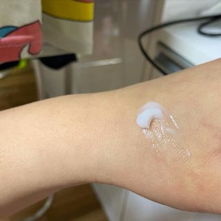 아이앤립 / EYENLIP 아이앤립 연어오일 리바이탈라이징 토너+앰플+크림 3종 세트 — 5점을 준 리뷰어가 2021년 5월 올린 사용 사진