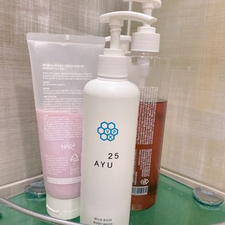 AYU25[아유트웬티파이브]피부 진정, 보습 와일즈 로즈 바디워시 — 5점을 준 리뷰어가 2021년 4월 올린 사용 사진
