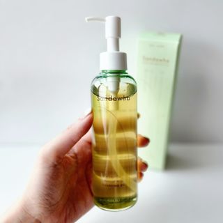 스킨큐어 산다화 순한 클렌징 동백 오일 200ml — 5점을 준 리뷰어가 2023년 5월 올린 사용 사진