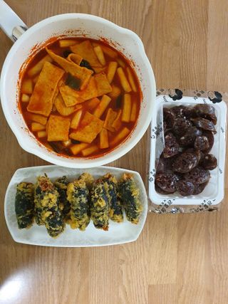 응큼떡볶이 — 4점을 준 리뷰어가 2021년 3월 올린 사용 사진