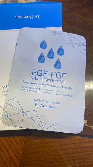 Dr.느루벗 느루벗 EGF FGF 스킨 리커버리 마스크 10장 — 5점을 준 리뷰어가 2021년 5월 올린 사용 사진