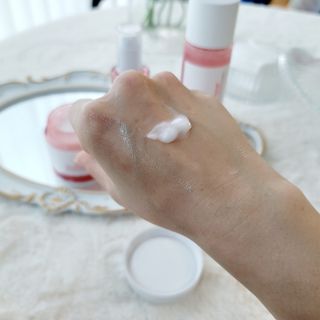 아이앤립 / EYENLIP 아이앤립 연어오일 리바이탈라이징 토너+앰플+크림 3종 세트 — 5점을 준 리뷰어가 2021년 7월 올린 사용 사진