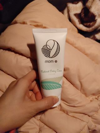 mom e 맘이 내추럴 베이비 케어 크림+바디오일 — 5점을 준 리뷰어가 2021년 1월 올린 사용 사진