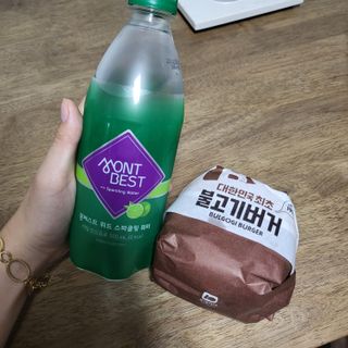 몽베스트 Montbest with Sparkling water Lime20병 — 5점을 준 리뷰어가 2021년 11월 올린 사용 사진