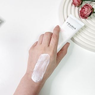 [후르디아] 모공블러 비건 선 프라이머 — 5점을 준 리뷰어가 2022년 6월 올린 사용 사진