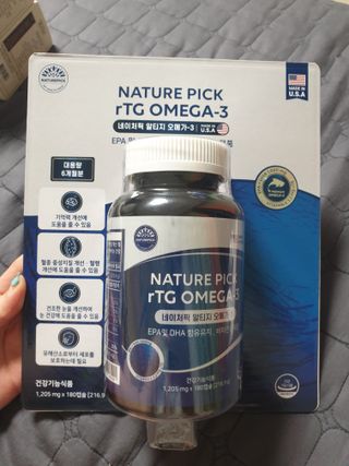 서울약사신협 네이처픽_알티지오메가3_1,205mg x 180캡슐 — 5점을 준 리뷰어가 2021년 9월 올린 사용 사진