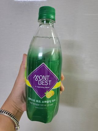 몽베스트 Montbest with Sparkling water Lemon OR Lime 20병(랜덤) — 5점을 준 리뷰어가 2022년 9월 올린 사용 사진