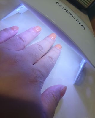 데싱디바 글레이즈 젤네일 별빛유리네일 6종_랜덤발송 — 5점을 준 리뷰어가 2021년 8월 올린 사용 사진