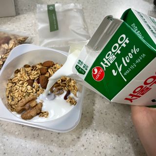 [그래한끼] 무설탕/저당 시리얼타입 수제그래놀라 (40gX10개) — 5점을 준 리뷰어가 2022년 8월 올린 사용 사진