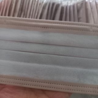 [애니가드] 센스 메베 베이지 컬러 사각 마스크 5P — 5점을 준 리뷰어가 2022년 8월 올린 사용 사진