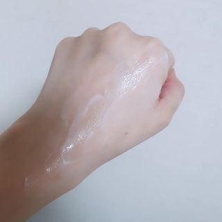 비엔디 2NOW[한글]]BnD 바디 미백 겨드랑이 크림 — 5점을 준 리뷰어가 2024년 12월 올린 사용 사진