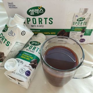 셀렉스스포츠 셀렉스 스포츠 웨이 프로틴 초콜릿 _ 330ml x 12팩 — 5점을 준 리뷰어가 2021년 3월 올린 사용 사진
