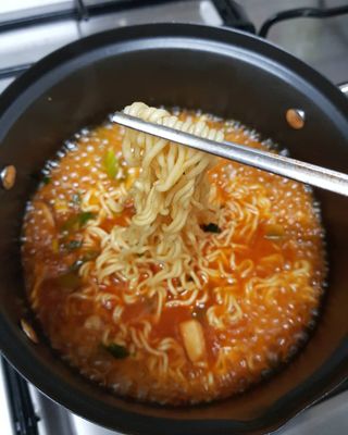 [풀무원] 자연은맛있다 정면, 백면, 홍면  세트 — 4점을 준 리뷰어가 2021년 4월 올린 사용 사진