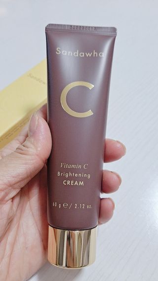 산다화 비타민C 화이트닝 크림 — 4점을 준 리뷰어가 2023년 5월 올린 사용 사진